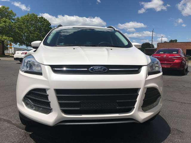 Ford Escape 2016 photo 1